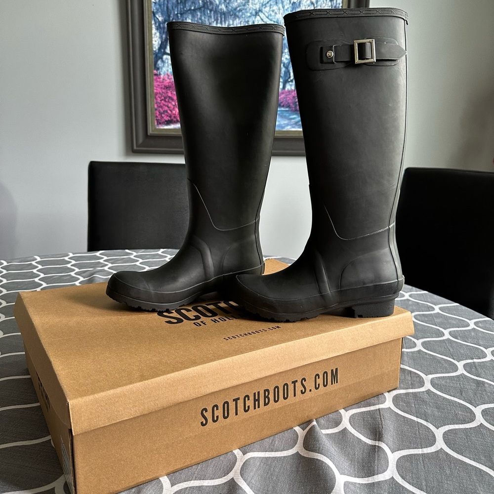 NWT Scotch Boots with fleece boot liners